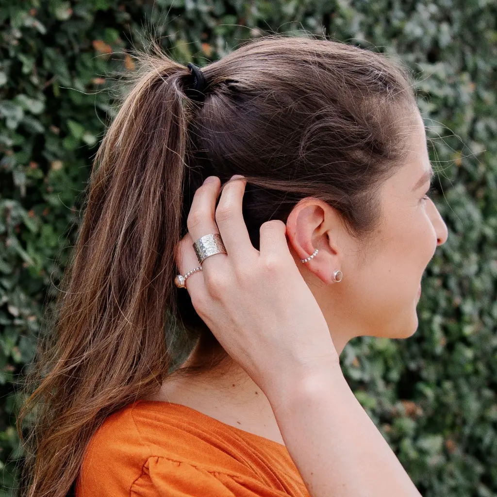 anillo-banda-texturada.webp