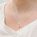 dije-guacal-perla-pequeno.webp