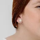 aretes-guacal-perla-medianos-plata.webp