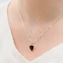 dije-triangular-obsidiana.webp