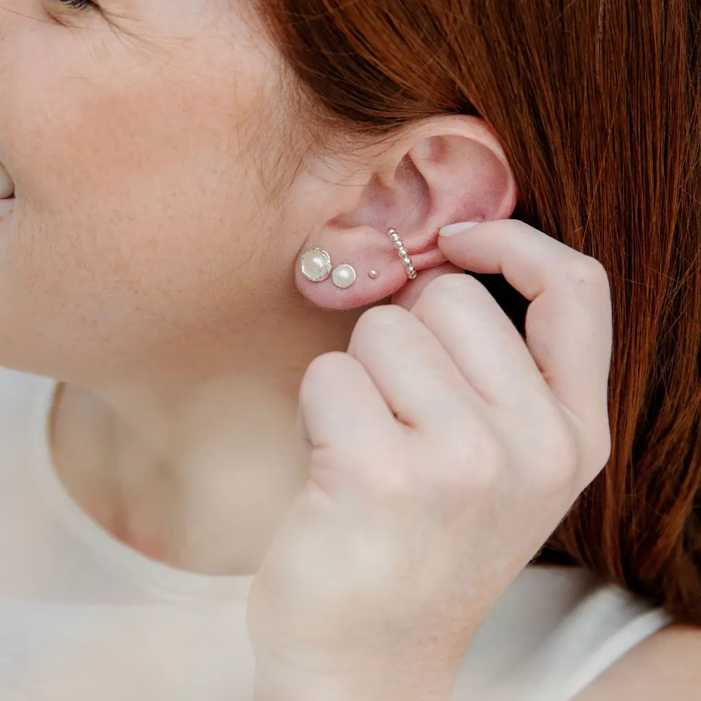 aretes_pequeños_perla.webp