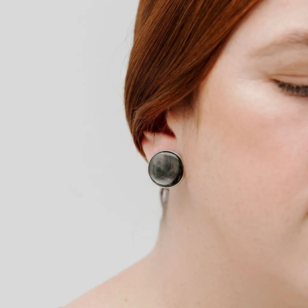 aretes-circulares-grandes-madre-perla-tahiti.webp