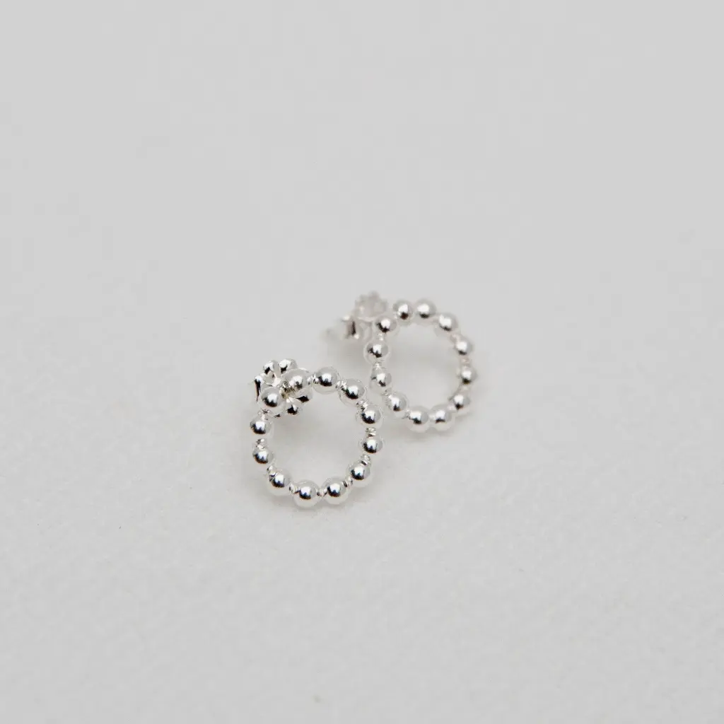 aretes_circulares_plata.webp