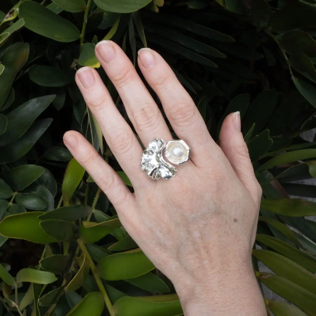 anillo-plata-con-perla.webp