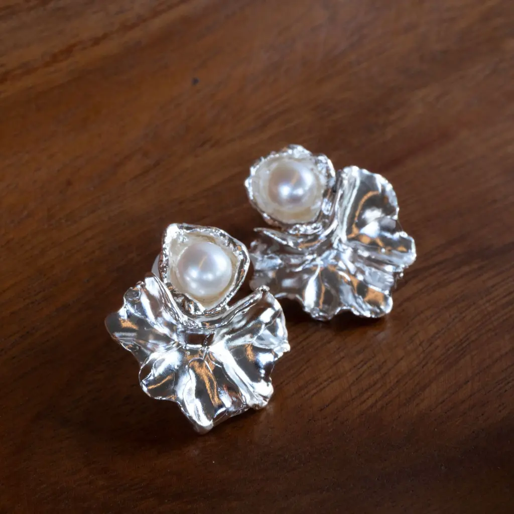 aretes-plata-con-perla.webp