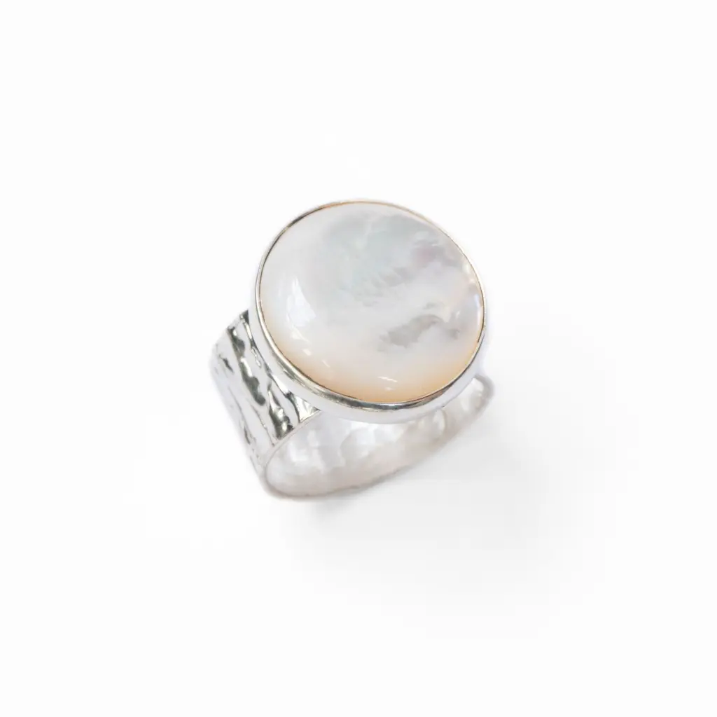 anillo-madre-perla-plata.webp