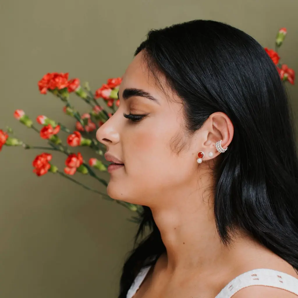 aretes_pequeños_piedra_semipreciosa.webp
