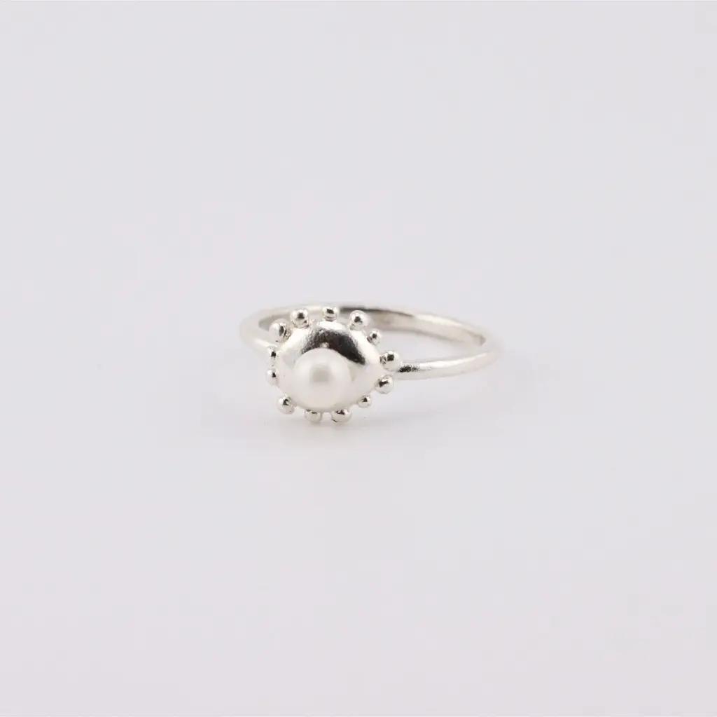 anillo_perla_plata.webp