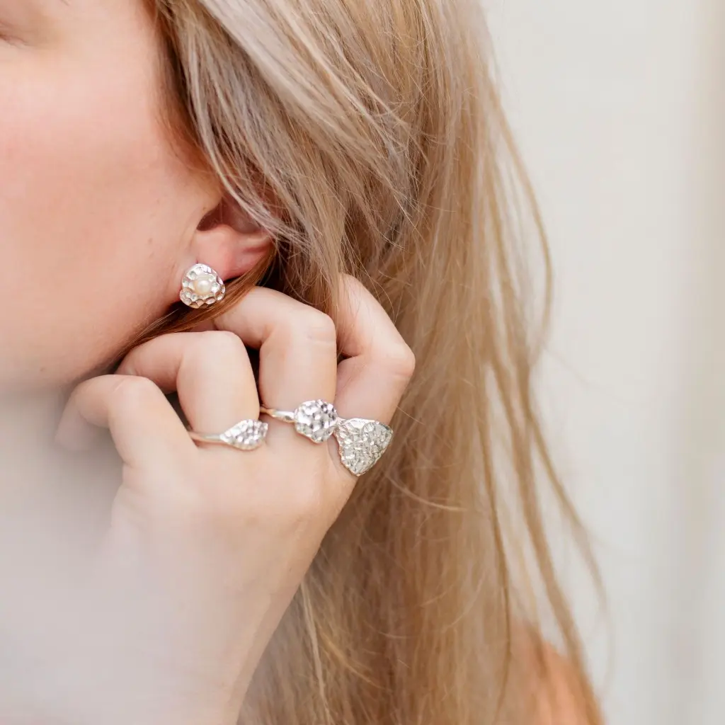 anillos_textura_coral_plata.webp
