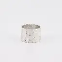 anillo_banda_en_plata.webp