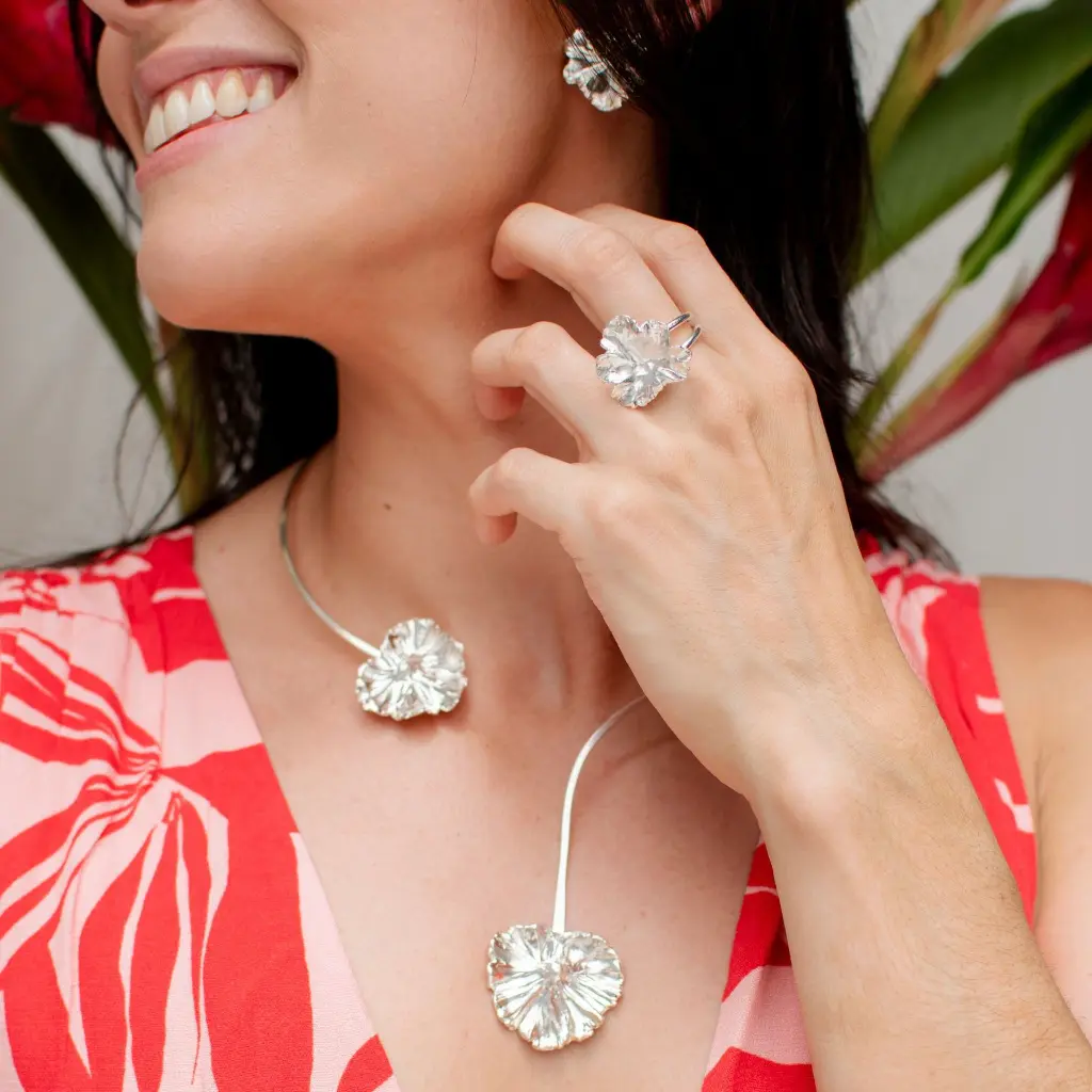 joyeria_forma_hoja_plata.webp