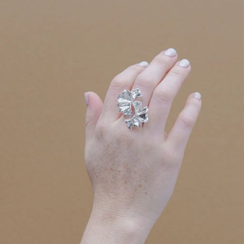 anillo_grande_en_plata.webp