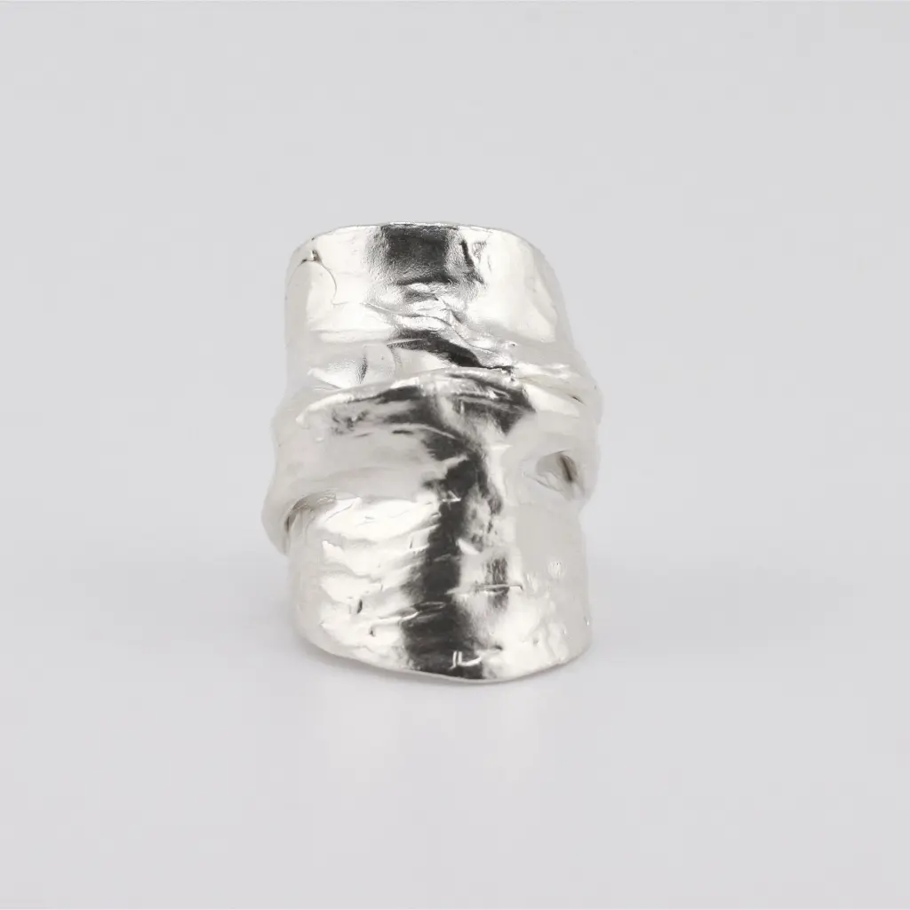 anillo_gigante_texturado.webp