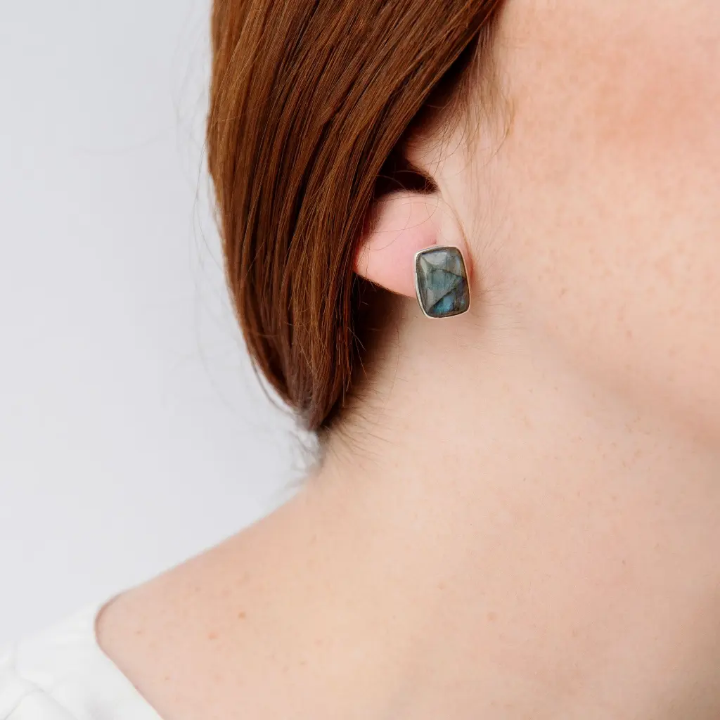 aretes_rectangulares_labradorita.webp