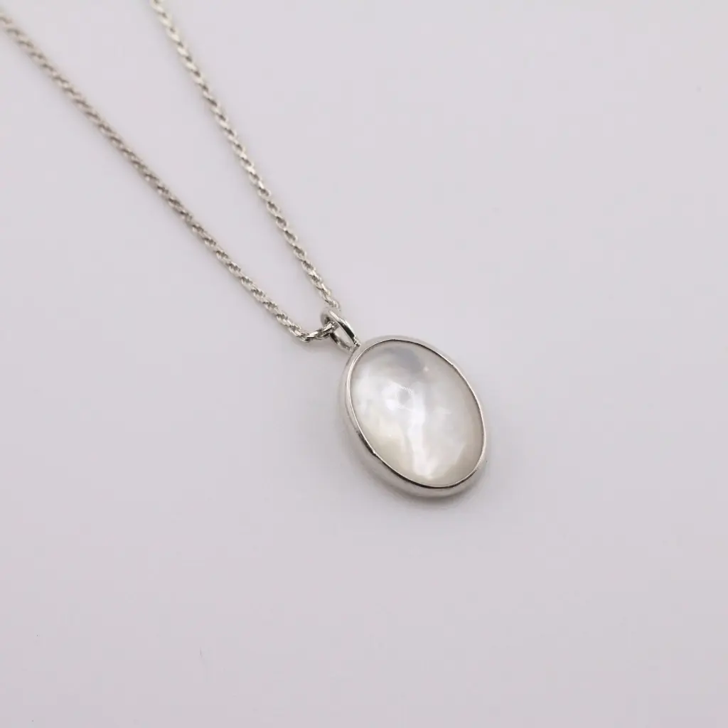 piedra_oval_madre_perla.webp