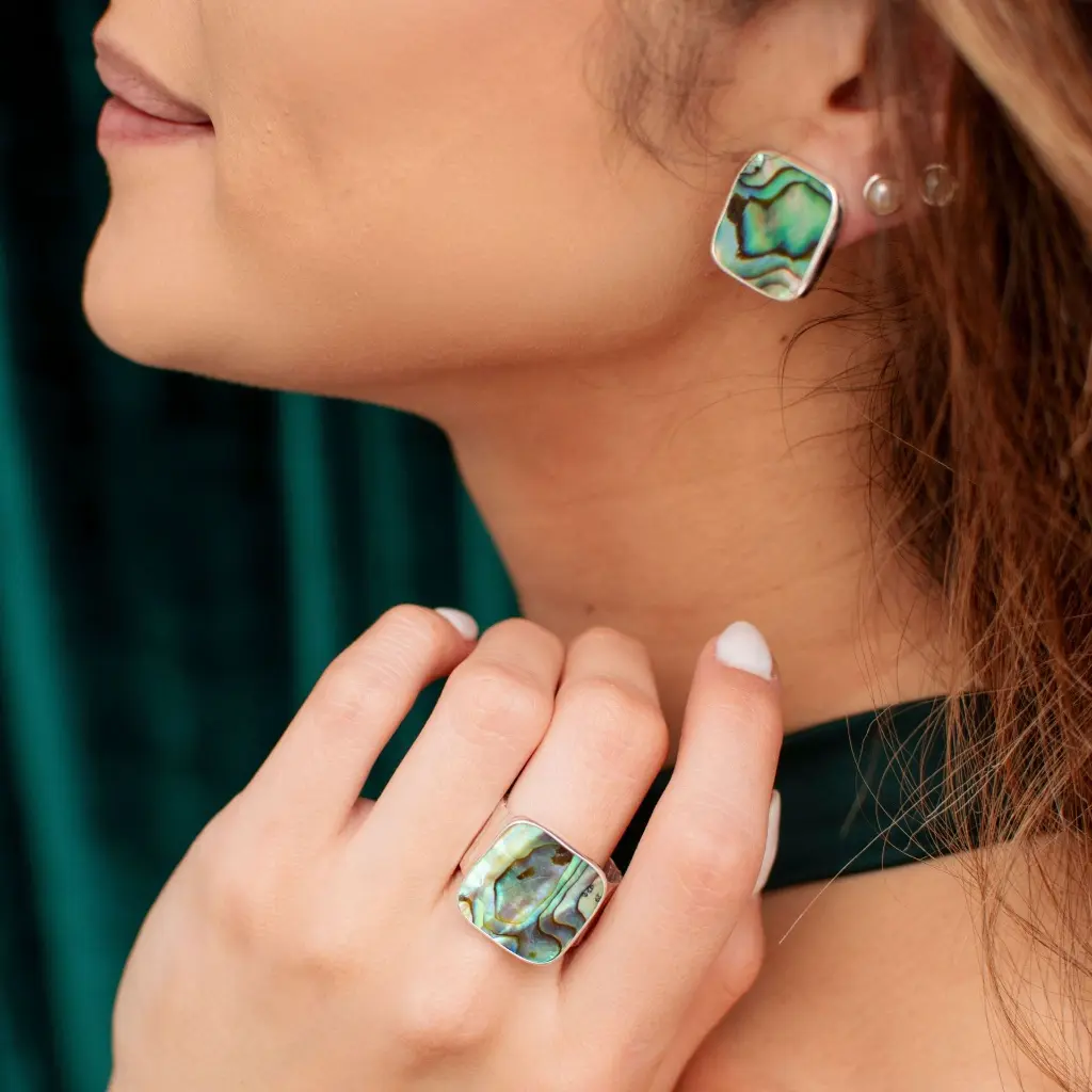 aretes_abalone_con_plata.webp