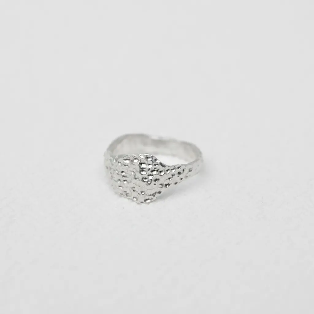 anillo_coral_plata.webp
