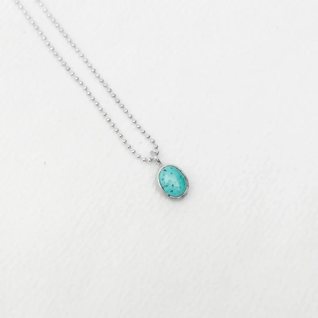 Dije Piedra Oval Pequeña