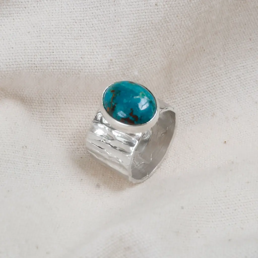 Anillo Banda Delgada Piedra Oval Pequeña