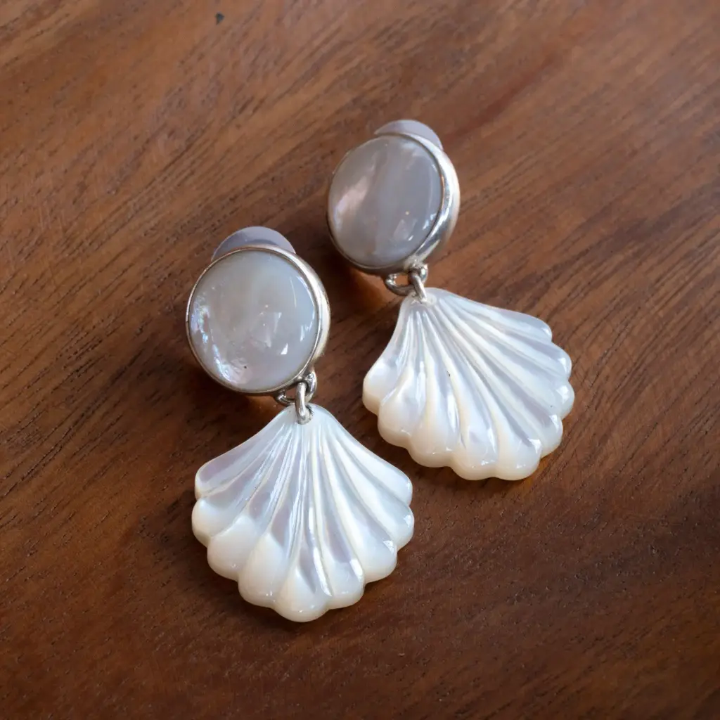 Aretes Concha Hoja Pequeña