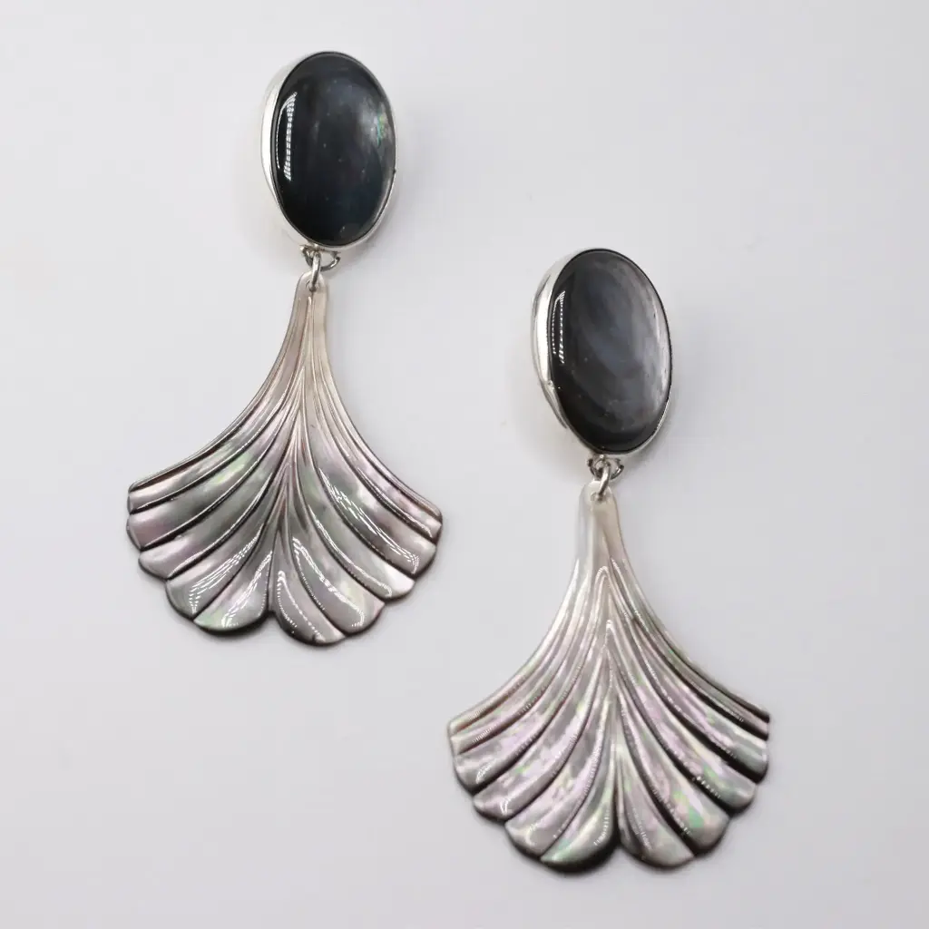 Aretes Concha Hoja Ginko Grande