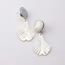 Aretes Concha Hoja Ginko Pequeña