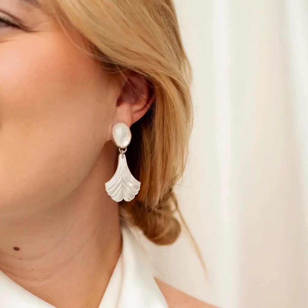 Aretes Concha Hoja Ginko Pequeña