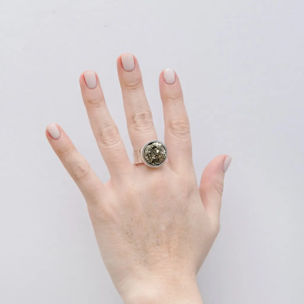 Anillo Banda Delgada Drusa Mediana