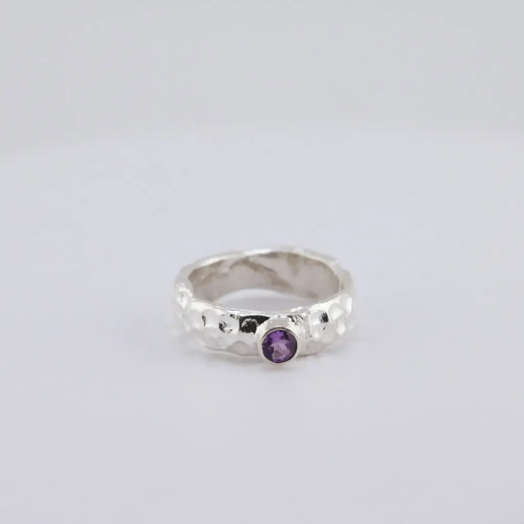 Anillo Coral Piedra Facetada