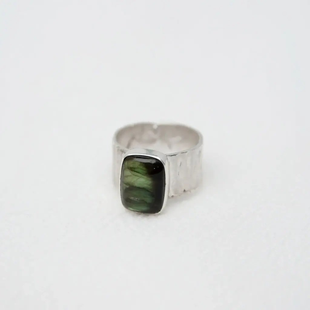 Anillo Banda Delgada Piedra Rectangular Mediana