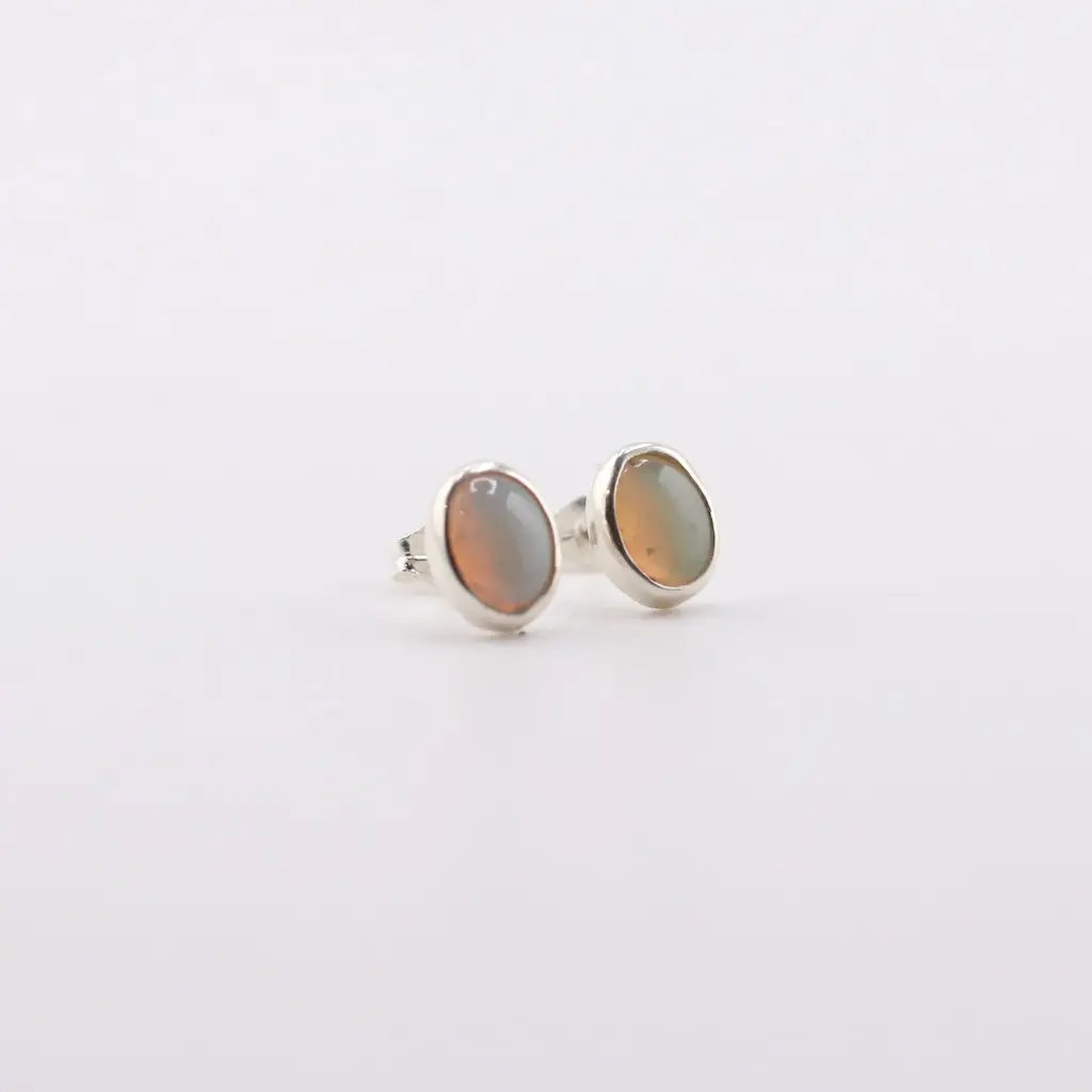 Aretes Opalo Oval Pequeño