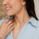 Anillo Flor Bolitas con Piedra