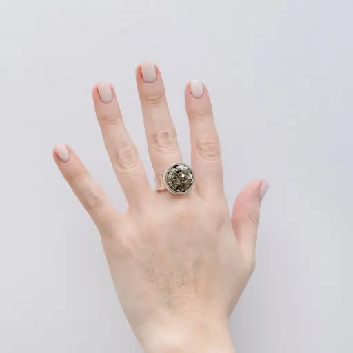 Anillo Banda Delgada Drusa Mediana