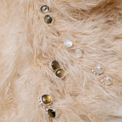 Aretes Minimal Piedra con Bolitas