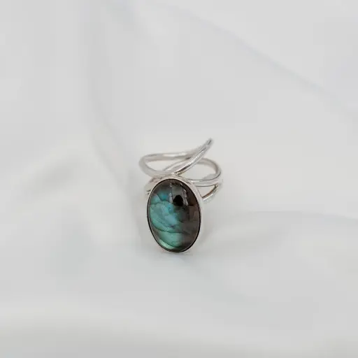 Anillo Tres Aros Piedra Ovalada Mediana