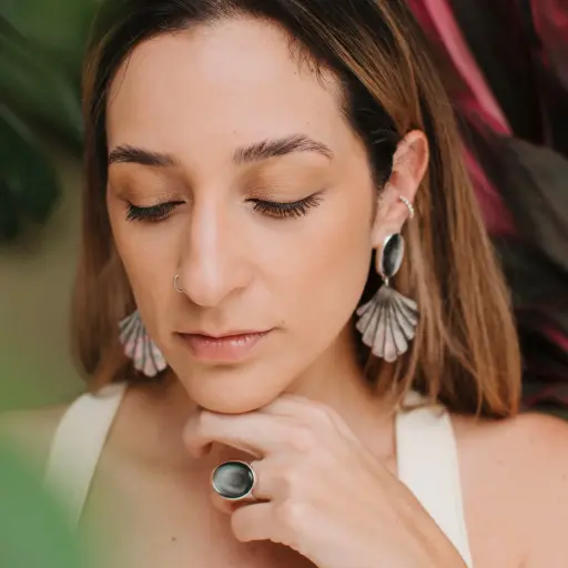 Aretes Concha Hoja Grande