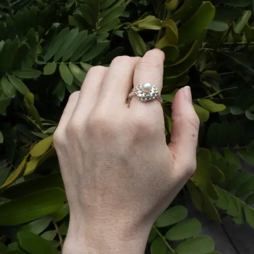 Anillo Granulado con Perla